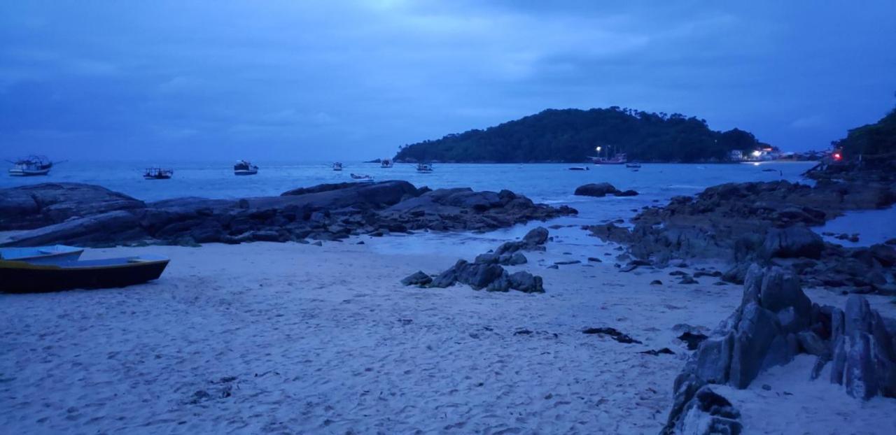 Apartamento Frente Mar Com 02 Suites 봄비나스 외부 사진